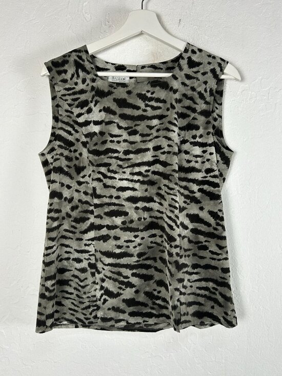 Basler Tops - Basler Womens Sleeveless Gray Black Animal Print Tank Top Blouse Size 10 Casual
